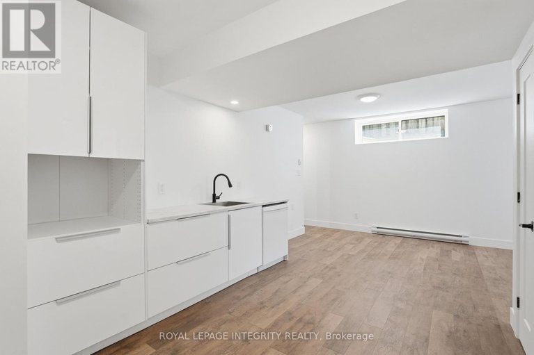 29663854/984-watson-street/fairfield-heights/ottawa/ontario/K2B6C2_43