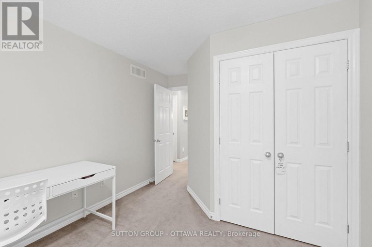 28401647/324-horseshoe-crescent-e/stittsville-north/ottawa/ontario/K2S0B6_20