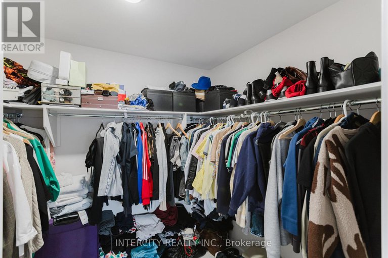 29302038/124-hackamore-crescent/goulbourn-twp-from-franktown-rdsouth-to-rideau/ottawa/ontario/K0A2Z0_26