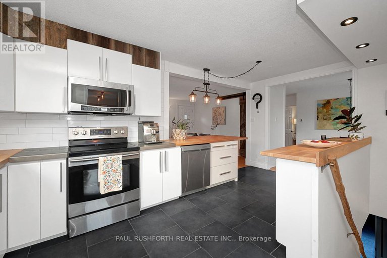 29080346/3304-old-highway-17/clarencerockland-twp/clarence-rockland/ontario/K4K1W3_13