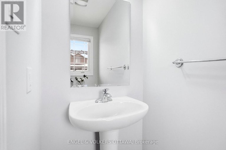 29395245/476-barrick-hill-road/emerald-meadowstrailwest/ottawa/ontario/K2M0H8_3