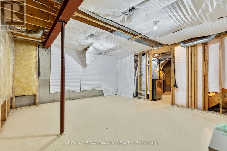 29251894/42-college-circle/castle-heights/ottawa/ontario/K1K4R8_37