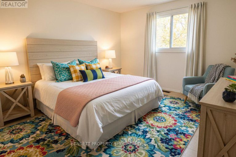 29119640/909-greenbriar-avenue/carleton-heights/ottawa/ontario/K2C0J8_7