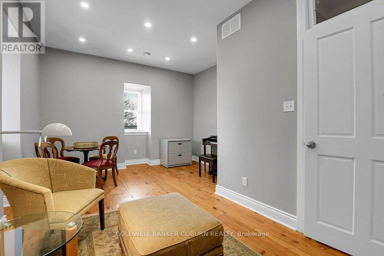 29067774/35-lakeshore-drive/morrisburg/south-dundas/ontario/K0C1X0_36