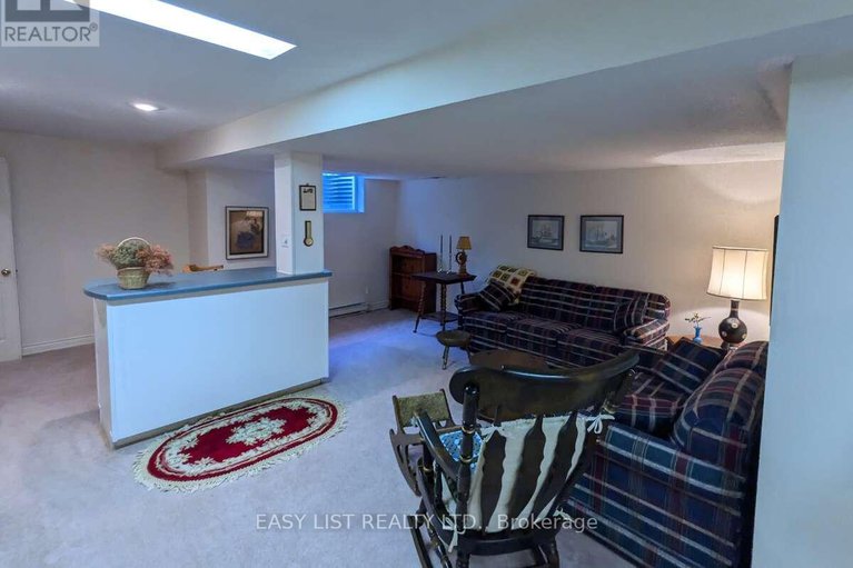 28714727/57-goldfinch-drive/bridlewood/ottawa/ontario/K2M2P5_28