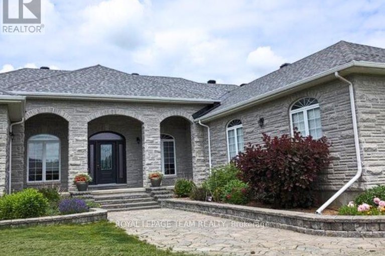 29379495/1611-landel-drive/rural-kanata-central/ottawa/ontario/K2W1C2_42