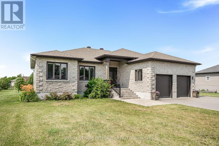 28552099/251-des-violettes-street/clarencerockland-twp/clarence-rockland/ontario/K0A2A0_3