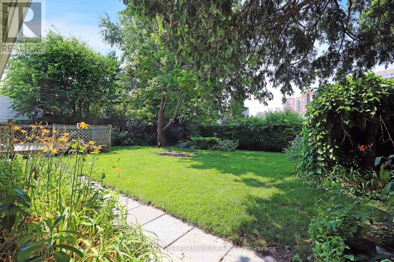 28611578/45-keewatin-crescent/borden-farmstewart-farmcarleton-heightsparkwood-hills/ottawa/ontario/K2E5S2_32