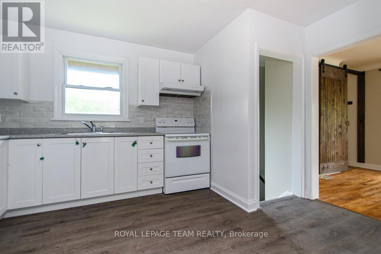 28514430/16-brook-lane/meadowlandscrestview/ottawa/ontario/K2G1R9_10