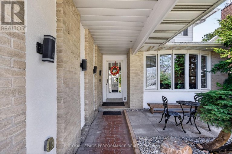 29668804/31-northpark-drive/blackburn-hamlet/ottawa/ontario/K1B3R7_2