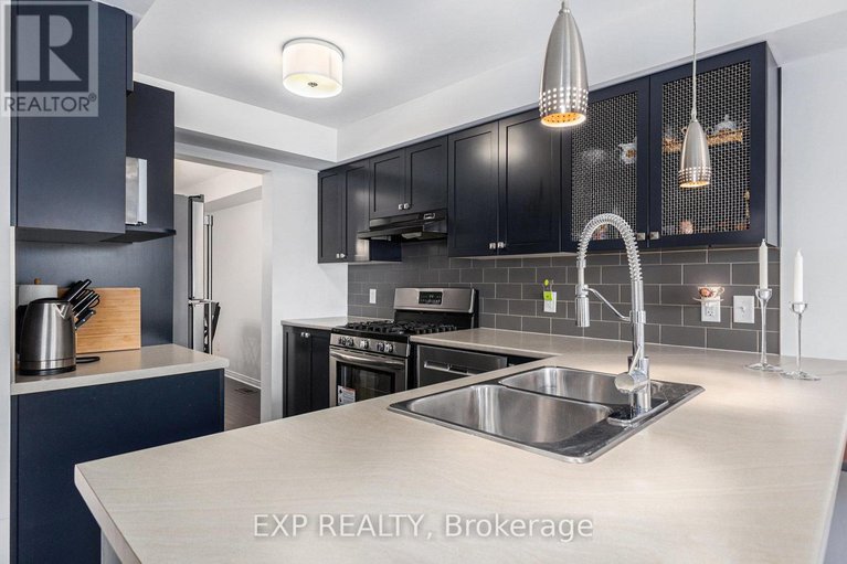 29369777/407-heathrow-private/stittsville-south/ottawa/ontario/K2S0M9_13