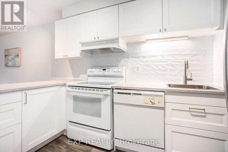 28822296/6603a-6603-bilberry-drive/convent-glen-north/ottawa/ontario/K1C4N5_10
