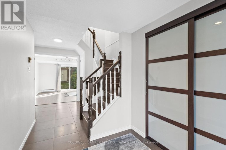 28994506/16-wrenwood-crescent/centrepointe/ottawa/ontario/K2G5V4_4