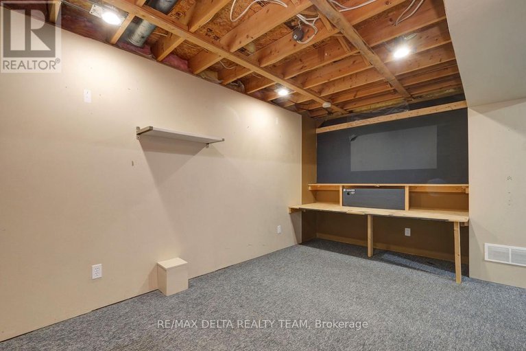 29436632/798-lalande-terrace/fallingbrookridgemount/ottawa/ontario/K4A2M4_36