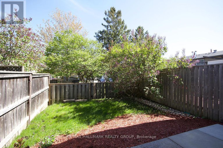28266606/d-3-spring-grove-lane/pheasant-run/ottawa/ontario/K2J2C5_36