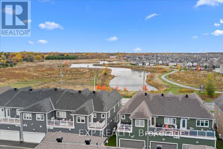 29026864/6347-perth-street/btwn-franktown-rd-fallowfield-rd/ottawa/ontario/K0A2Z0_35