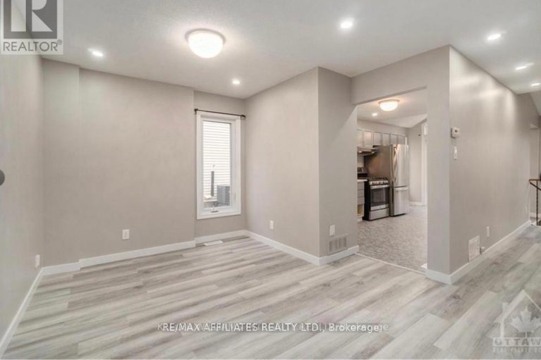 28535379/563-latour-crescent/fallingbrookgardenway-south/ottawa/ontario/K4A1N6_4