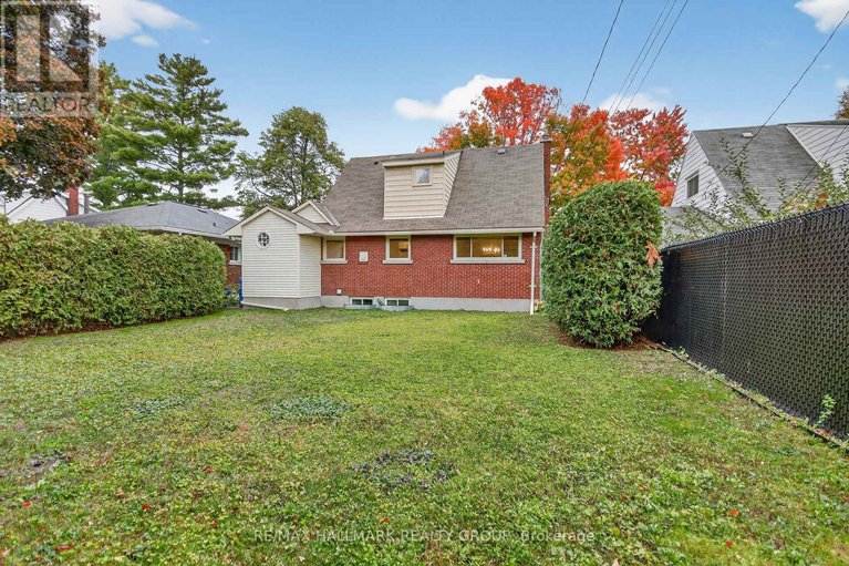 29092668/2042-tilson-street/elmvale-acres/ottawa/ontario/K1G2M7_23