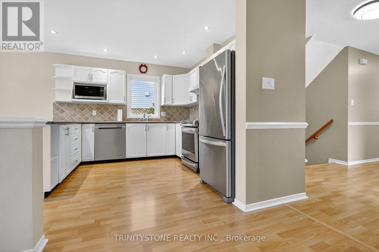28977788/11-whalings-circle/stittsville-central/ottawa/ontario/K2S1S4_19