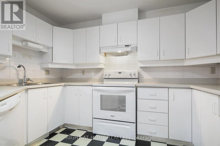 28746004/40-kettering-private/hunt-clubwestern-community/ottawa/ontario/K1V0X8_7