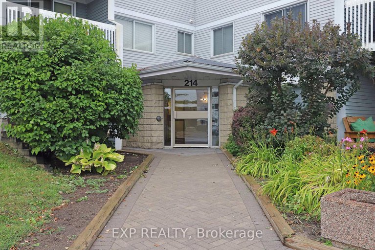 28834452/212-214-viewmount-drive/borden-farmstewart-farmcarleton-heightsparkwood-hills/ottawa/ontario/K2E7X3_2