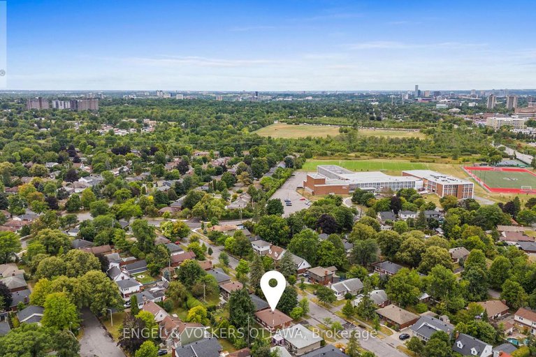 28805292/1941-haig-drive/elmvale-acres/ottawa/ontario/K1G2J9_31