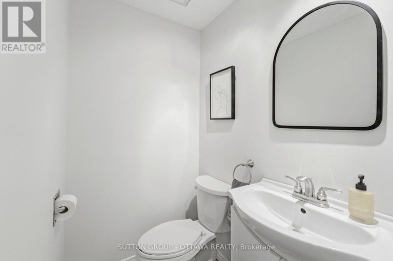 29617710/3907e-old-richmond-road/arbeatha-park/ottawa/ontario/K2H8T8_35