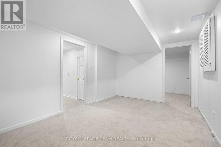 28977785/4397-whittaker-crescent/pineview/ottawa/ontario/K1B4P1_28