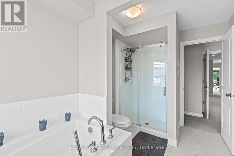 28561490/589-rowers-way/riverside-southgloucester-glen/ottawa/ontario/K1X0C5_28