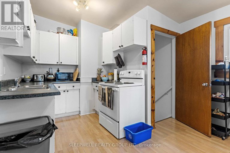 28279892/844-norton-avenue/queensway-terrace-north/ottawa/ontario/K2B5P6_11