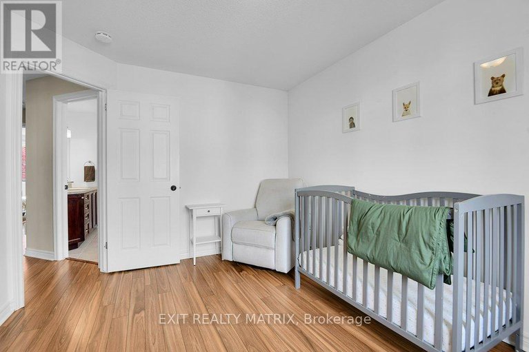 29145148/582-emerald-street/town-of-rockland/clarence-rockland/ontario/K4K0B4_25