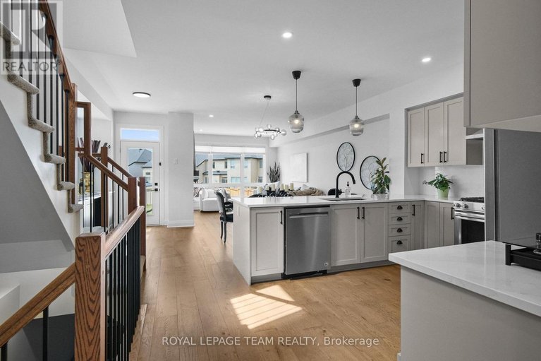 29642732/315-big-dipper-street/riverside-southgloucester-glen/ottawa/ontario/K4M0J2_8