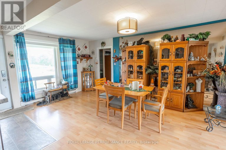 28395062/6223-164th-avenue/south-glengarry-lancaster-twp/south-glengarry/ontario/K0C1E0_16