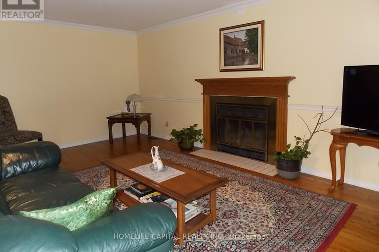 28795568/1804-robinwood-place/chapel-hill/ottawa/ontario/K1C6L4_15