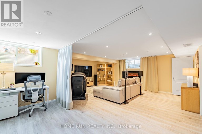 29657070/131-kinghaven-crescent/bridlewood/ottawa/ontario/K2M0C3_37