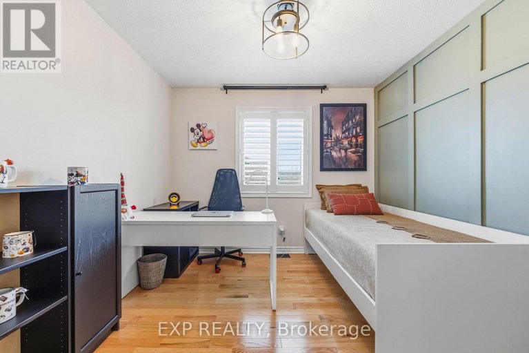 29674705/3-shining-star-circle/stittsville-south/ottawa/ontario/K2S2B5_29