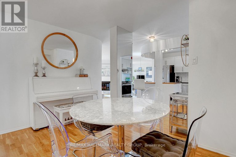 28859548/504-222-guigues-avenue/lower-townbyward-market/ottawa/ontario/K1N5J2_9
