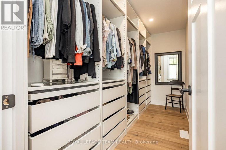 29640568/103-brookberry-crescent/north-grenville-twp-kemptville-south/north-grenville/ontario/K0G1J0_31