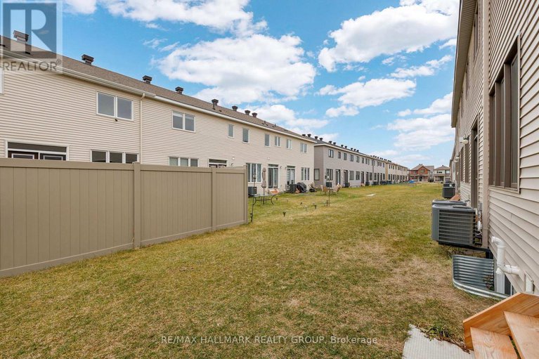 29156490/1076-curraglass-walk/stittsville-north/ottawa/ontario/K2S3A3_47