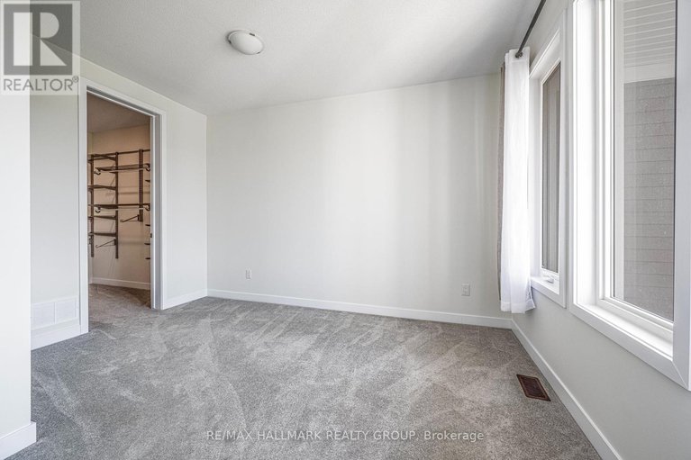 28470384/6357-perth-street/btwn-franktown-rd-fallowfield-rd/ottawa/ontario/K0A2Z0_8