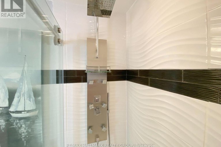 29052935/1415-caravel-crescent/bilberry-creekqueenswood-heights/ottawa/ontario/K1E3X4_30