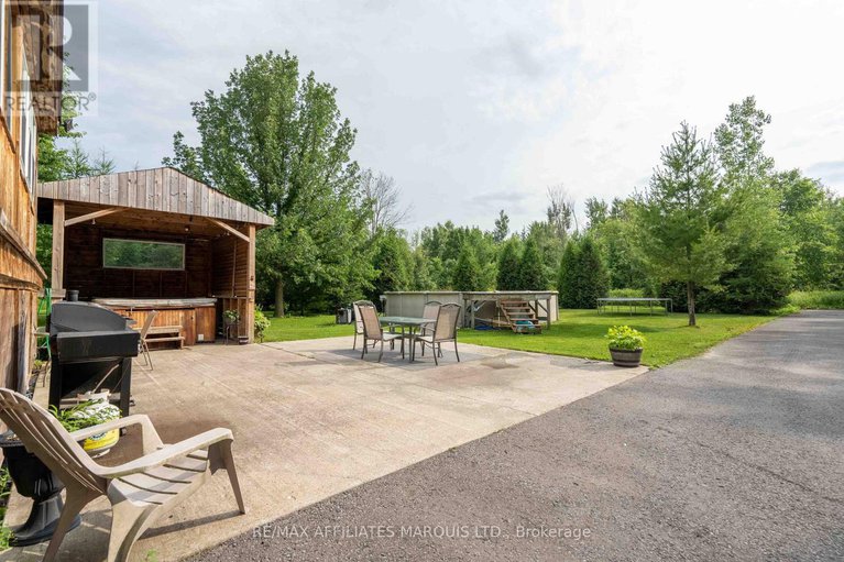 28564851/5042-johnson-road/south-glengarry-charlottenburgh-twp/south-glengarry/ontario/K0C2J0_6