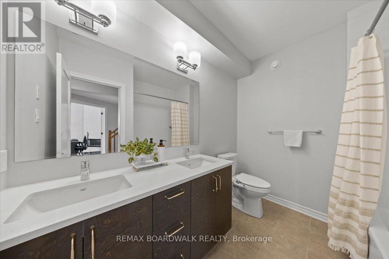 29313884/779-keinouche-place/camelot/ottawa/ontario/K4A5K3_36