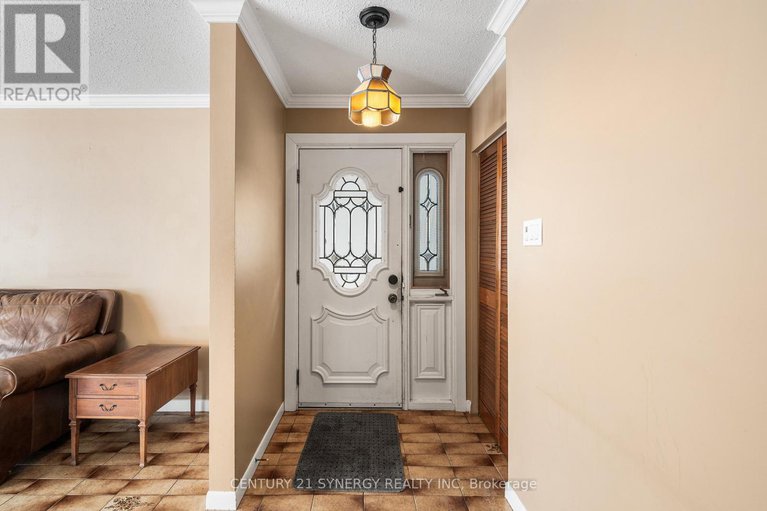 29356167/2414-joliffe-street/hawthorne-meadows/ottawa/ontario/K1G1G9_4