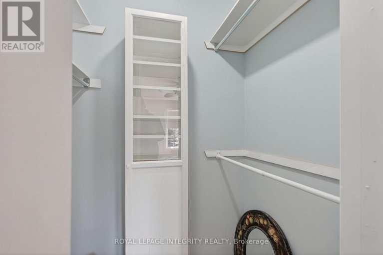 29641401/33-grammercy-park/central-park/ottawa/ontario/K2C4E1_30