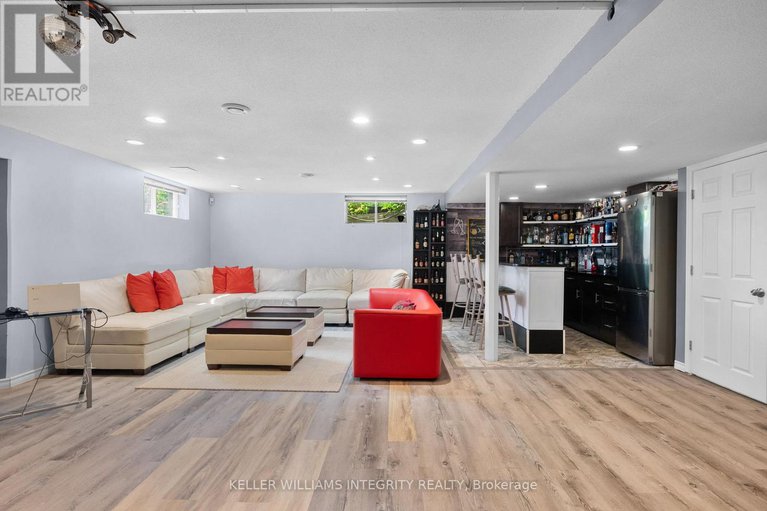 28466122/22-marchbrook-circle/rural-kanata-central/ottawa/ontario/K2W1A1_33