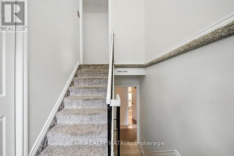 28692908/3333-white-spruce-street/osgoode/ottawa/ontario/K0A2W0_17