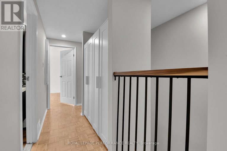 29642728/25-890-cahill-drive-w/hunt-club/ottawa/ontario/K1V9A4_20