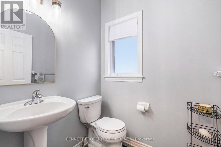 29111121/578-devonwood-circle/blossom-parkkemp-parkfindlay-creek/ottawa/ontario/K1T4E6_19