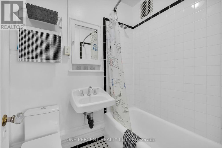 28911453/25-612-bank-street/glebe/ottawa/ontario/K1S3T6_29